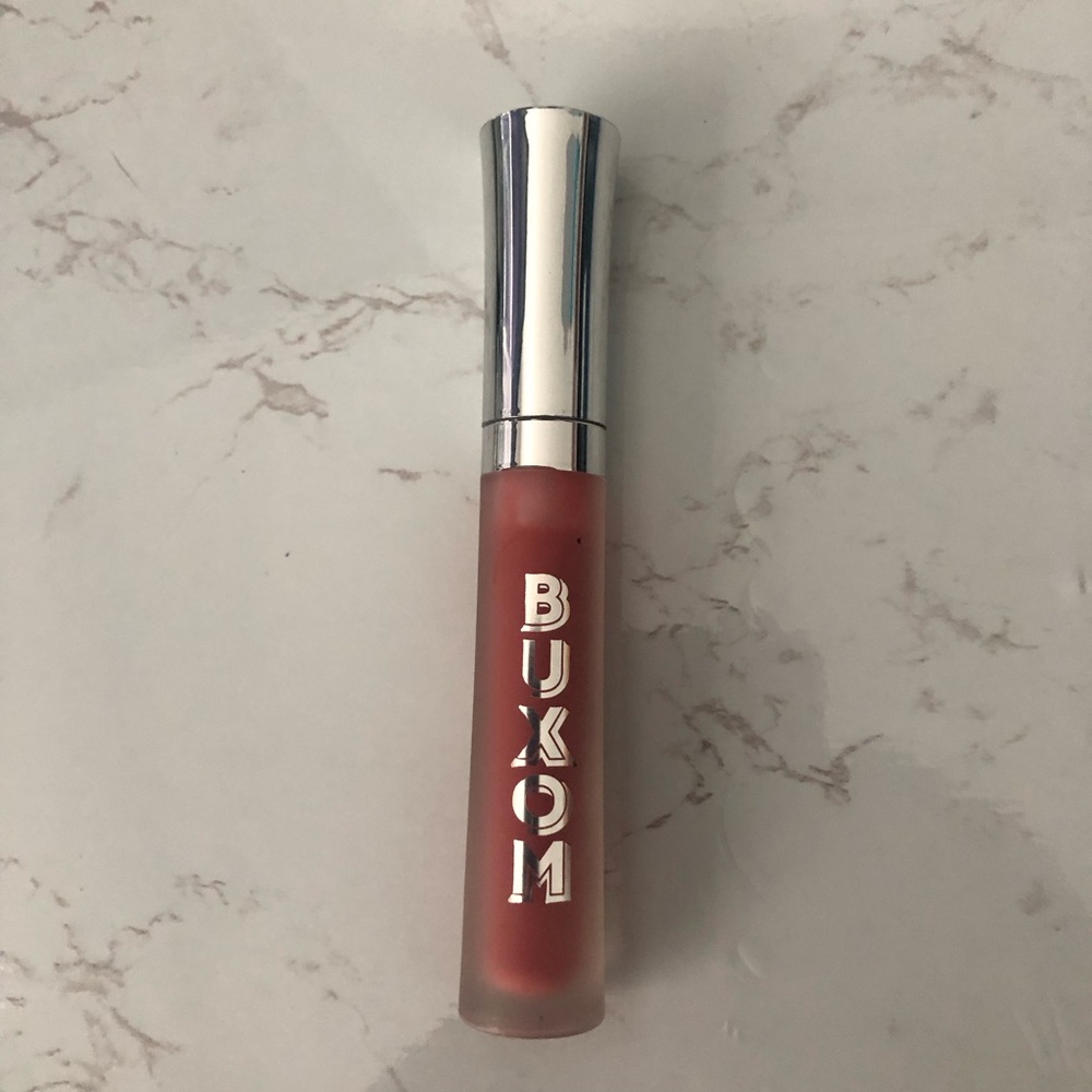 Buxom full on full size, 4.2ml plumping lip gloss, color mudslide.